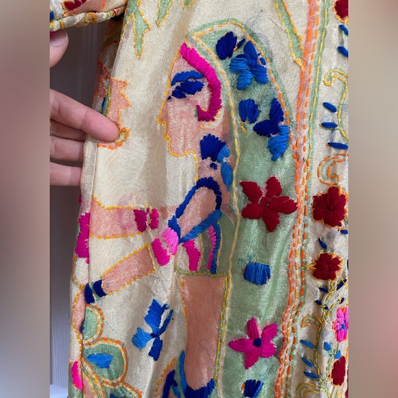 This jacket is handmade  of vintage embroidered fabric from the 70's so unique - Picture 9 of 11